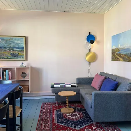 Ferie I Sandvig Nær Og Klippekyst * Allinge-Sandvig